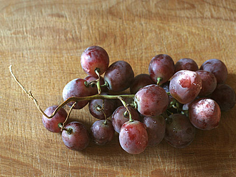 Bunch of grapes V